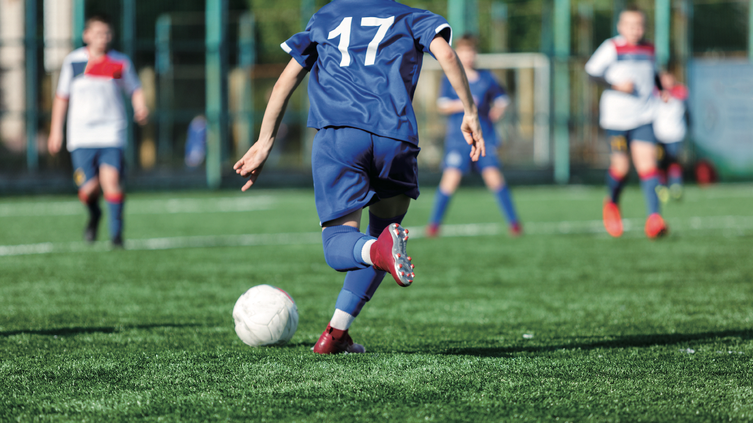 視野の広さはボール扱いと身体の向きで決まる 少年サッカーの基礎 ジュニアサッカー大学