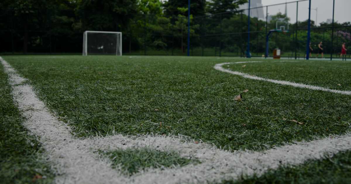 団子サッカー解消方法【2つのアプローチで子どもの個性を活かす】ジュニアサッカー | ジュニアサッカー大学